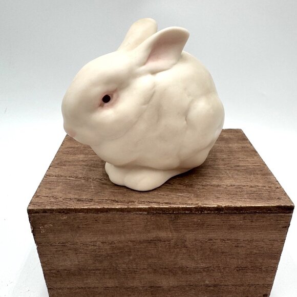 Rabbit Figurine “Mr Snowball” Cybis Porcelain Manufacturer New Jersey USA Easter - Picture 2 of 9
